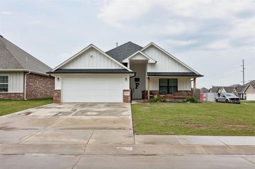 2214 N Grandview St, Stillwater, OK, 74075-3145 | Card Image
