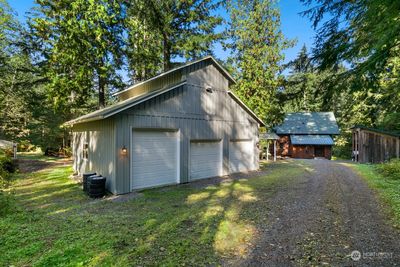 37540 Se 191st Street, House other with 3 bedrooms, 1 bathrooms and 3 parking in Maple Valley WA | Image 3