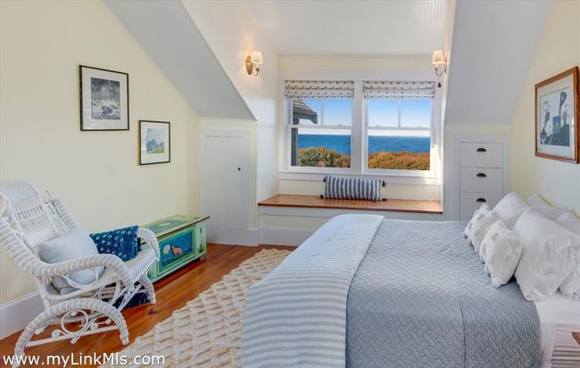 94 Menemsha Inn Rd, House other with 6 bedrooms, 5 bathrooms and null parking in Chilmark MA | Image 23