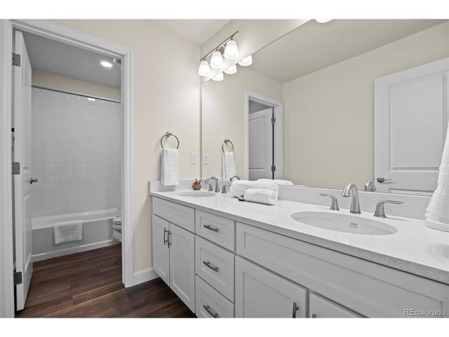 7166 S Vandriver Way, House other with 6 bedrooms, 5 bathrooms and null parking in Aurora CO | Image 29