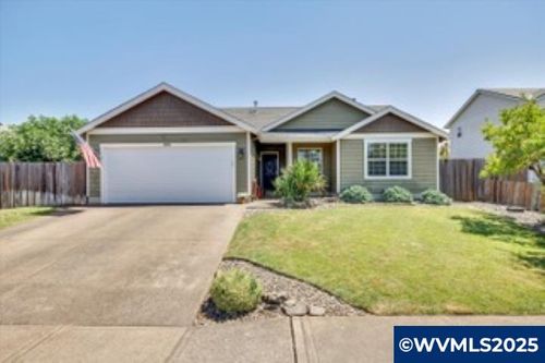 2806 Revere St, Woodburn, OR, 97071-7731 | Card Image