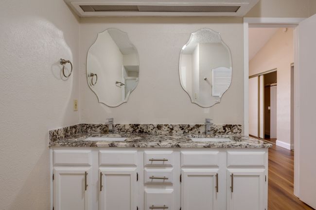 APT-6 - 234 Samuel Blvd, Condo with 2 bedrooms, 2 bathrooms and null parking in Coppell TX | Image 20