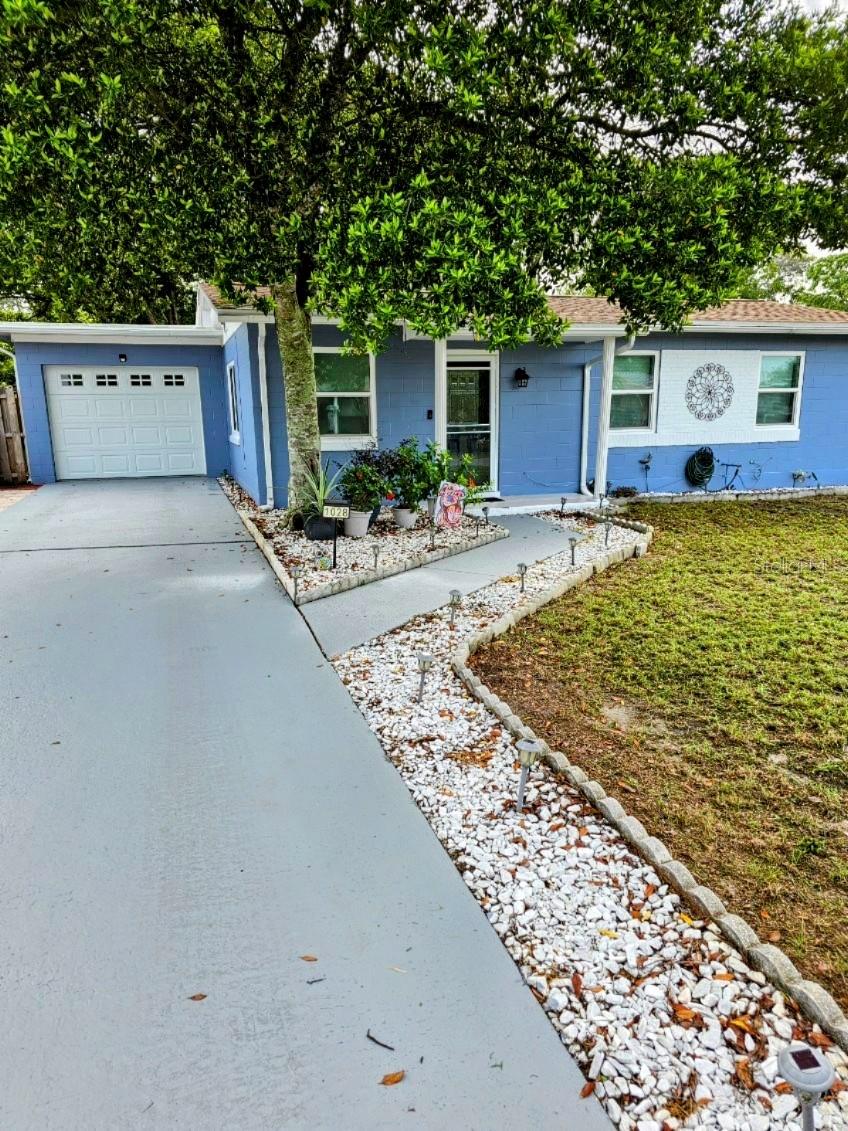 Embassy Ave, Spring Hill, FL 34606