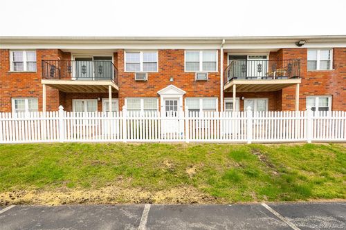 44-6 Colonial Rd, Beacon, NY, 12508-1745 | Card Image