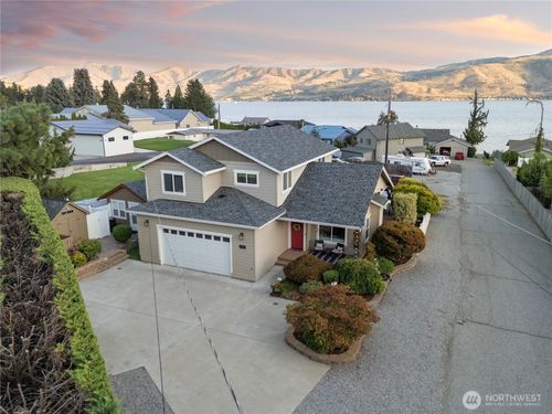 11 Lizzie Ln, Manson, WA, 98831 | Card Image