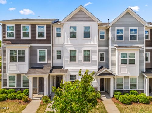 4939 Southern Magnolia Dr, Raleigh, NC, 27604-8049 | Card Image