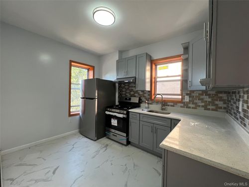 2-2265 Chatterton Ave, Bronx, NY, 10472-6307 | Card Image