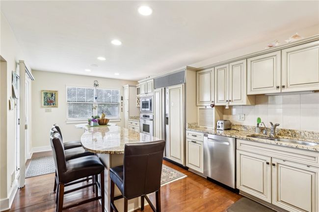 238 Berkeley Way, Condo with 3 bedrooms, 3 bathrooms and 2 parking in Monroeville PA | Image 18