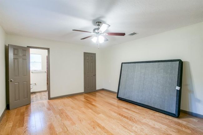 24615 Wilderness Rd, House other with 3 bedrooms, 2 bathrooms and 2 parking in Spring TX | Image 27