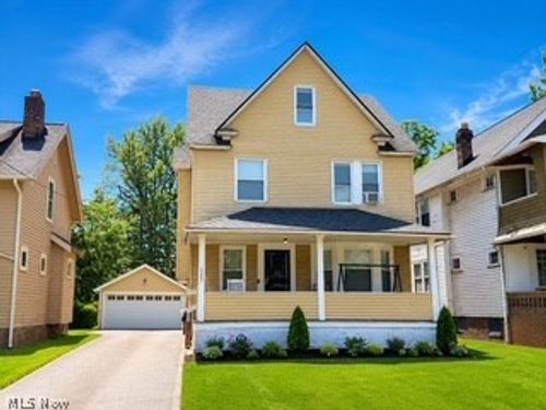 1722 Cliffview Rd, Cleveland, OH, 44112-1113 | Card Image