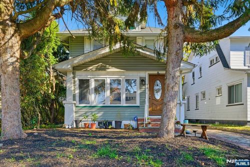 29 Enfield Ave, Montclair, NJ, 07042-3115 | Card Image