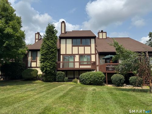 552-690 Forest Rd, West Haven, CT, 06516-7931 | Card Image
