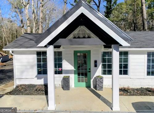 216 E Memorial Dr, Dallas, GA, 30132-4321 | Card Image