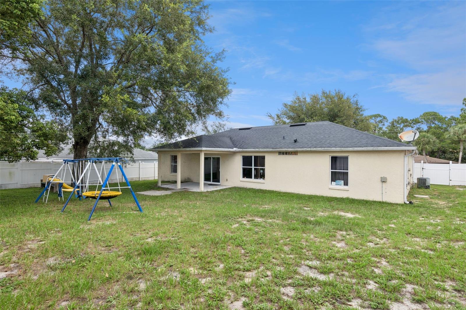 Residential in DELTONA 3