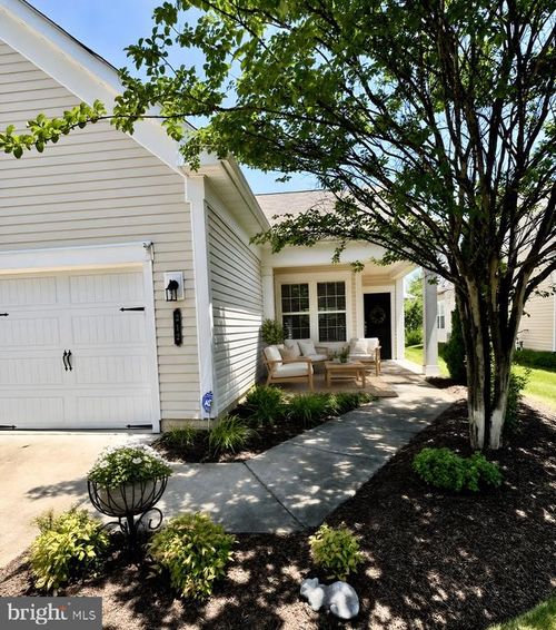 212 Denison St, FREDERICKSBURG, VA, 22406-5460 | Card Image