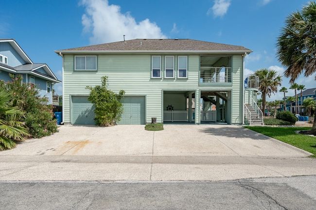 1819 Bay Shore Dr, House other with 3 bedrooms, 3 bathrooms and null parking in Rockport TX | Image 4