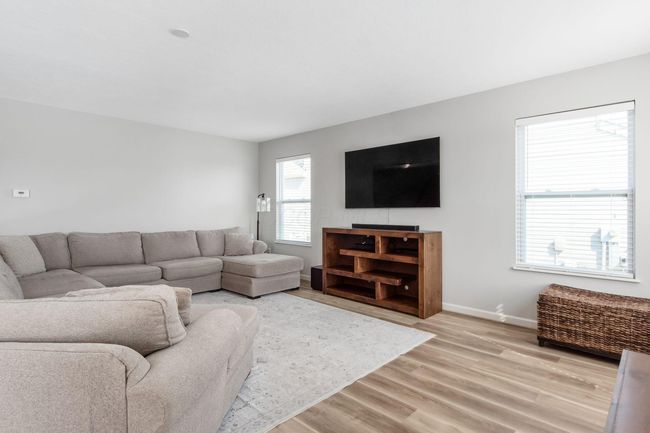 171 Chestnut Commons Dr, House other with 4 bedrooms, 3 bathrooms and null parking in Commercial Point OH | Image 11