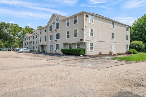 apt-314-201 Woodlawn Ave, North Providence, RI, 02904-7502 | Card Image