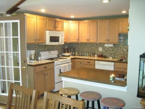 159 Union St, Montgomery, NY, 12549-1310 | Card Image