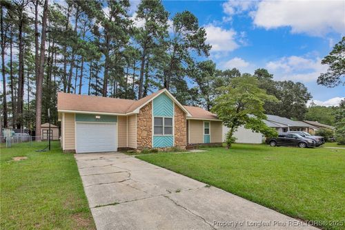 9558 Holbrook Ln, Fayetteville, NC, 28314-5748 | Card Image