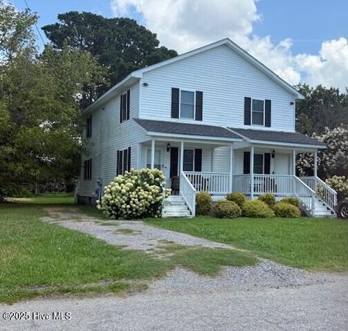 208 Lawrence St, Murfreesboro, NC, 27855-1508 | Card Image