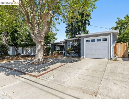 365 Redbud Ln, Hayward, CA, 94541-7551 | Card Image