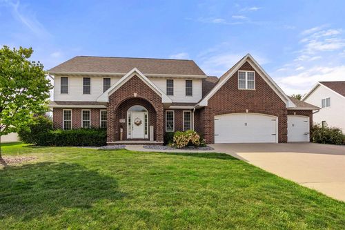 3345 Streamview Lane, LITTLE CHUTE, WI, 54913 | Card Image