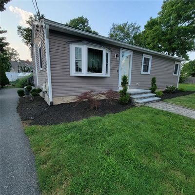 28 Davis Street, House other with 3 bedrooms, 2 bathrooms and 6 parking in West Warwick RI | Image 3