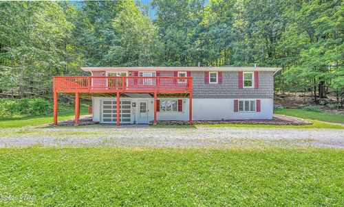 152 W Shore Dr, Hawley, PA, 18428-8275 | Card Image