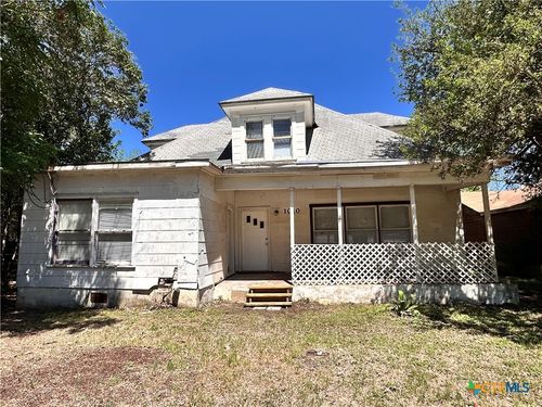 1010 Academy St, San Marcos, TX, 78666-3307 | Card Image