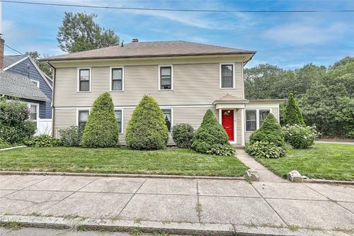 138 Sheffield Ave, Pawtucket, RI, 02860-5734 | Card Image