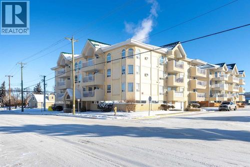 5120 49 St, Lloydminster, AB, T9V0K4 | Card Image