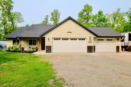26137 Middle Cullen Rd, Nisswa, MN, 56468-2826 | Card Image
