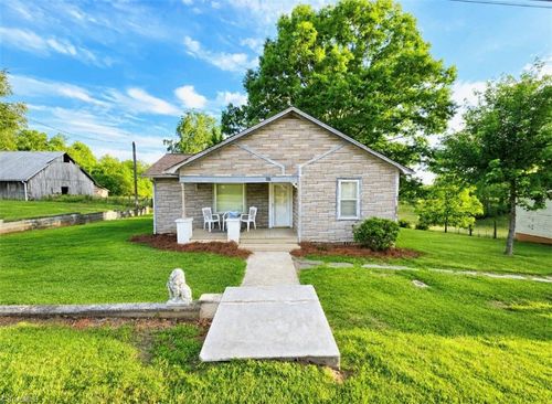 139 Washington Avenue, North Wilkesboro, NC, 28659 | Card Image