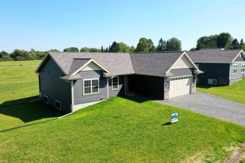 426 N Cherry St, STETSONVILLE, WI, 54480-9535 | Card Image