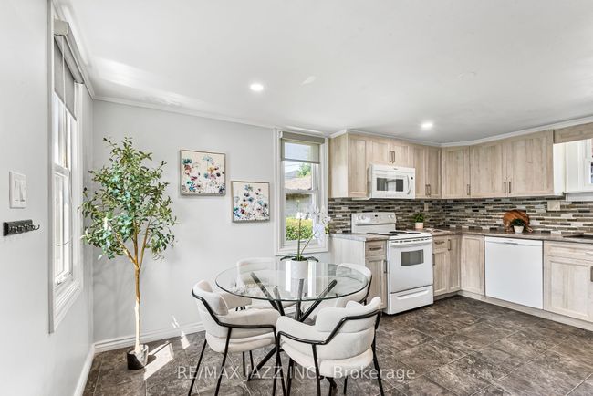110 Gibbons St, House other with 3 bedrooms, 2 bathrooms and 3 parking in Oshawa ON | Image 21