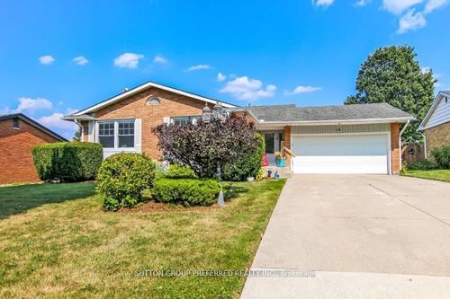 14 Cowan Ave, London, ON, N6C4E6 | Card Image