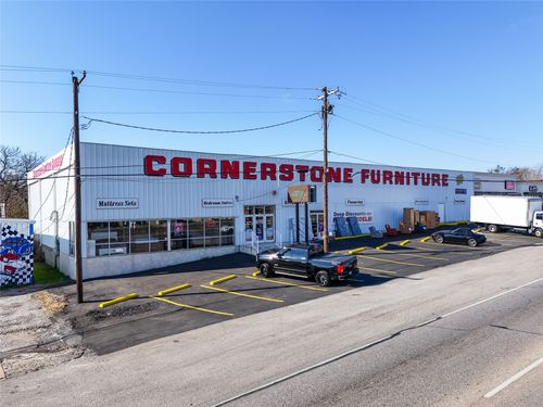 2615 Jacksboro Hwy, River Oaks, TX, 76114-2242 | Card Image