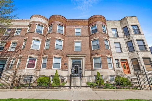 garden-4421 S Prairie Avenue, Chicago, IL, 60653 | Card Image