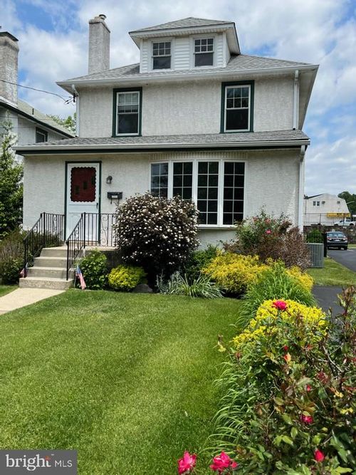 2317 Jenkintown Rd, GLENSIDE, PA, 19038-4316 | Card Image