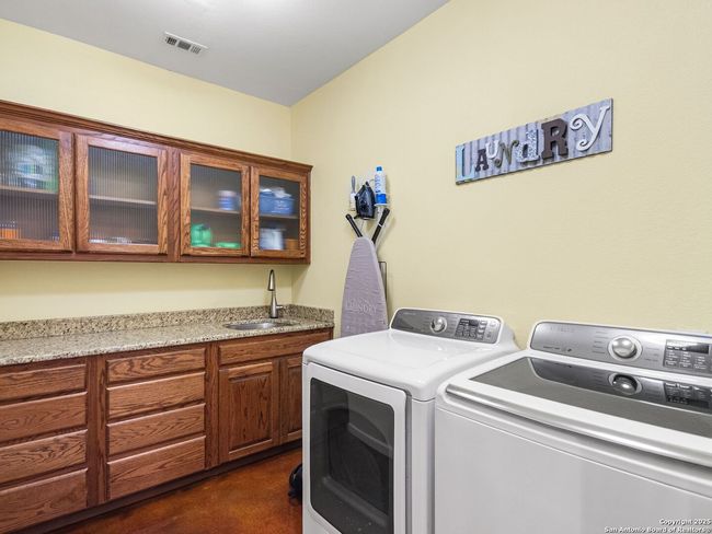 1131 Meadow Stream Dr, House other with 4 bedrooms, 2 bathrooms and null parking in Spring Branch TX | Image 20