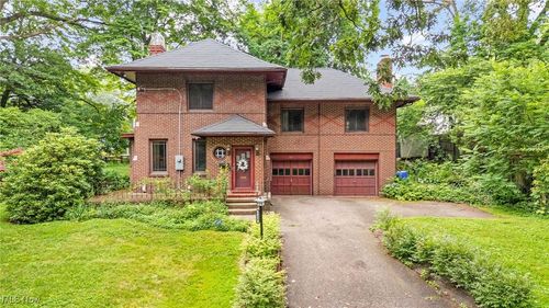 726 Evergreen Dr, Akron, OH, 44303-1526 | Card Image