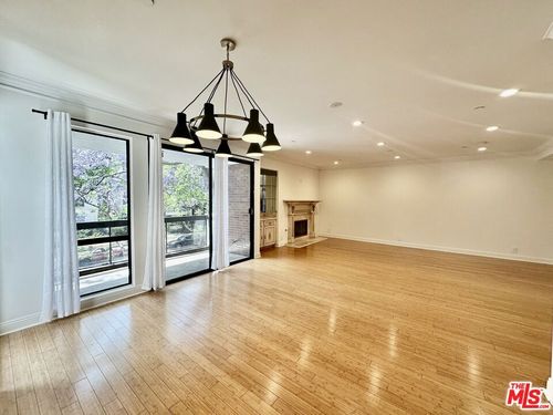 206-324 N Palm Dr, Beverly Hills, CA, 90210-4918 | Card Image