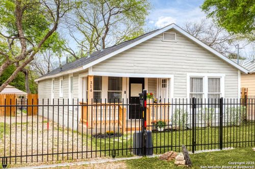 314 Trail St, San Antonio, TX, 78212-3133 | Card Image