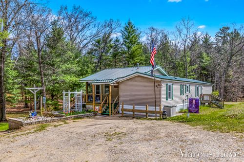 4376 E 24th St, Chase, MI, 49623-8602 | Card Image