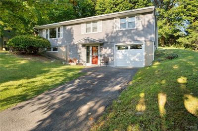 104 Fieldcrest Drive, House other with 3 bedrooms, 2 bathrooms and null parking in Camillus NY | Image 2