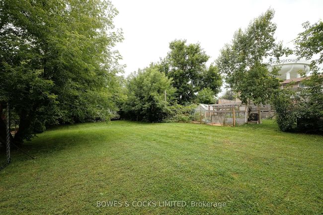 717 3 Rd Ave, House other with 3 bedrooms, 2 bathrooms and 2 parking in Peterborough ON | Image 35