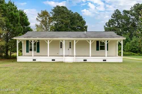 293 Willie Hatcher Rd, Chinquapin, NC, 28521-8571 | Card Image
