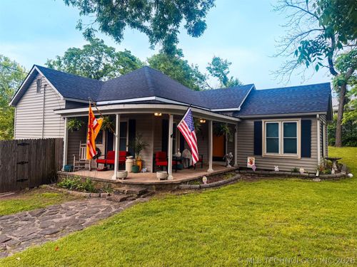 417 State Ave, Tahlequah, OK, 74464-4325 | Card Image