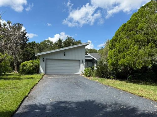 107 Canterbury Dr, Haines City, FL, 33844-9778 | Card Image